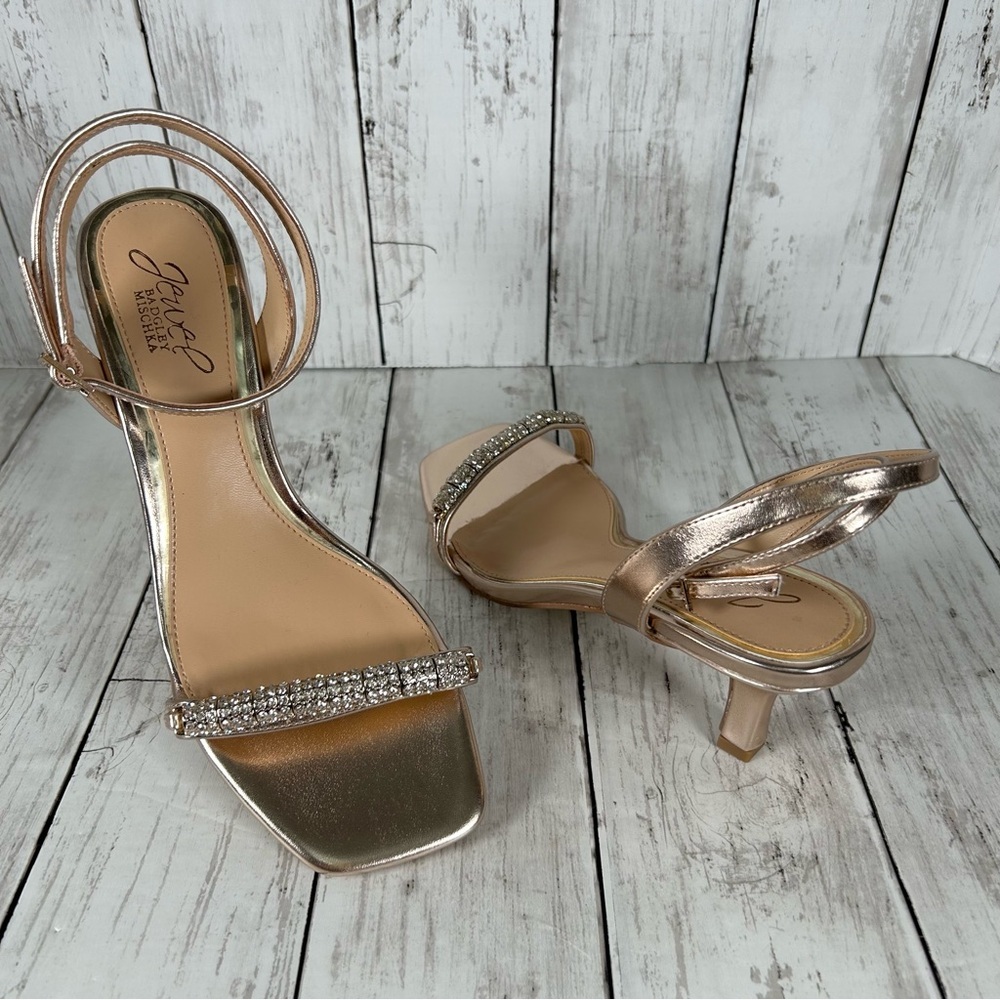 Jewel Bagley Mischka Charisma Kitten Heel Rhinestone Rose Gold Sandals 7.5 NEW